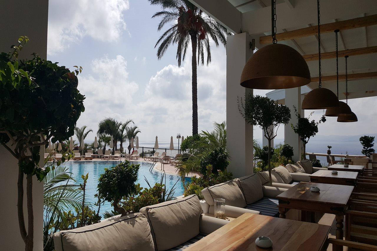 Pefkos Blue Aparthotel